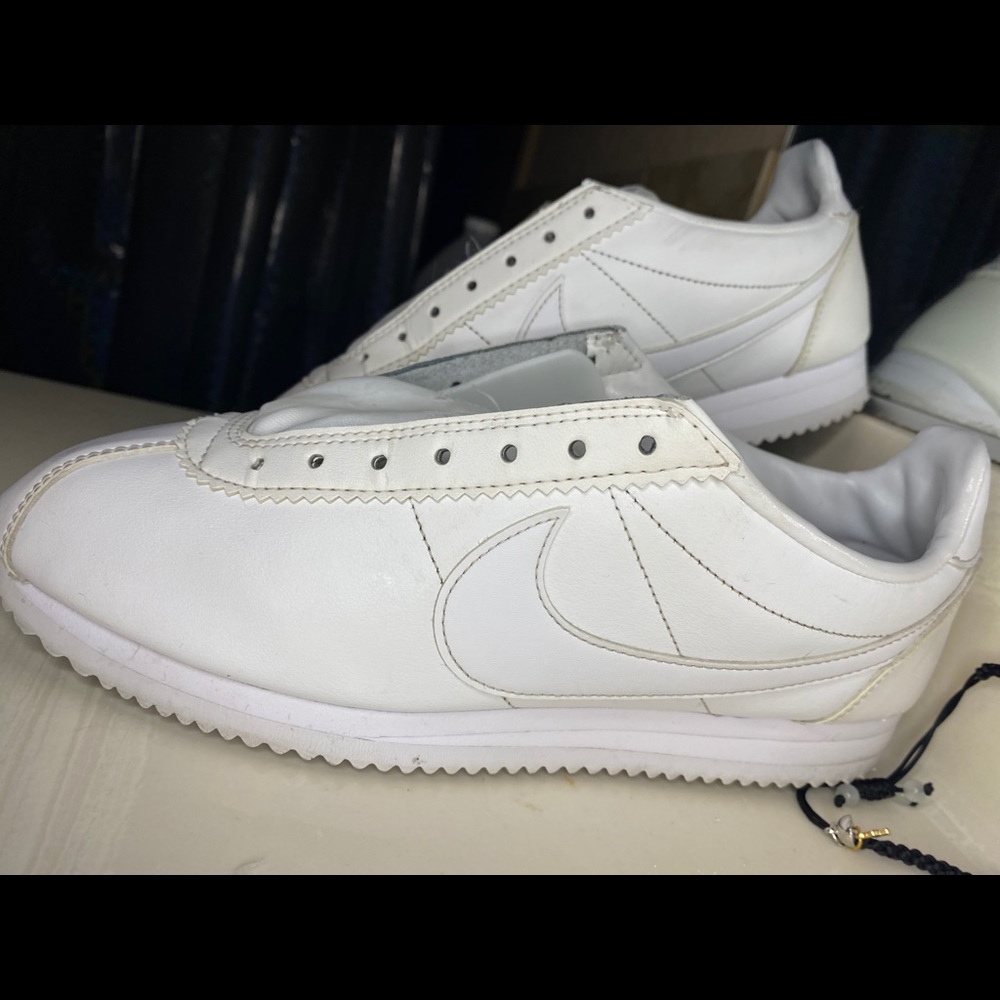 White Cortez